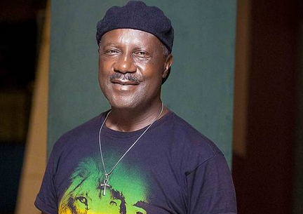 Highlife veteran Gyedu Blay Ambolley urges young musicians to stop sounding like Nigerians